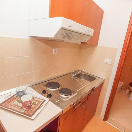 Vila Puharic Apartment Makarska