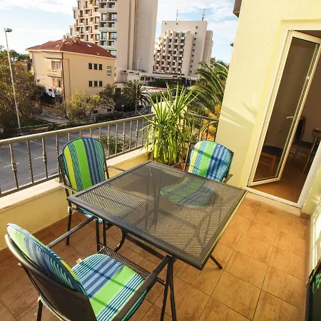 Apartament Puharic *