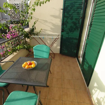 Apartament Puharic *