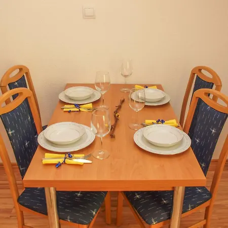 Vila Puharic Apartment Makarska