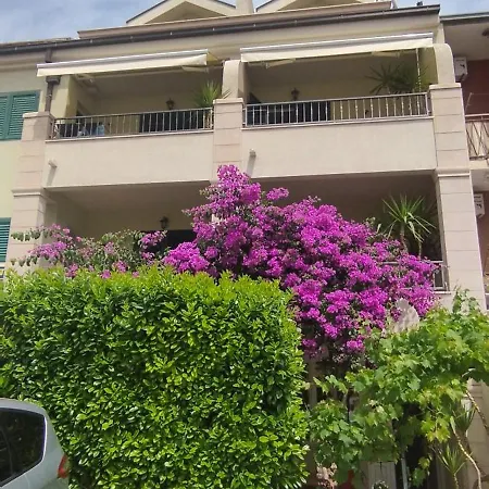 Apartment Vila Puharic